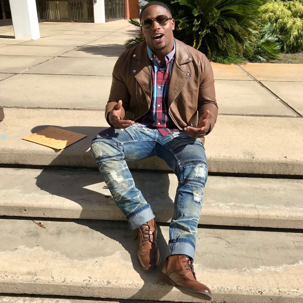 Meet your Posher, Larry